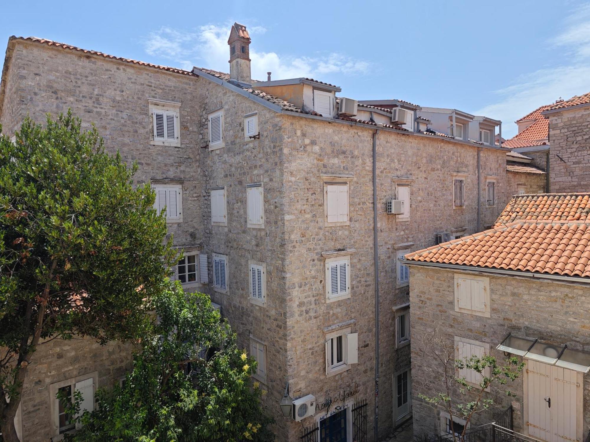 Beatrix Suites Budva Exteriör bild