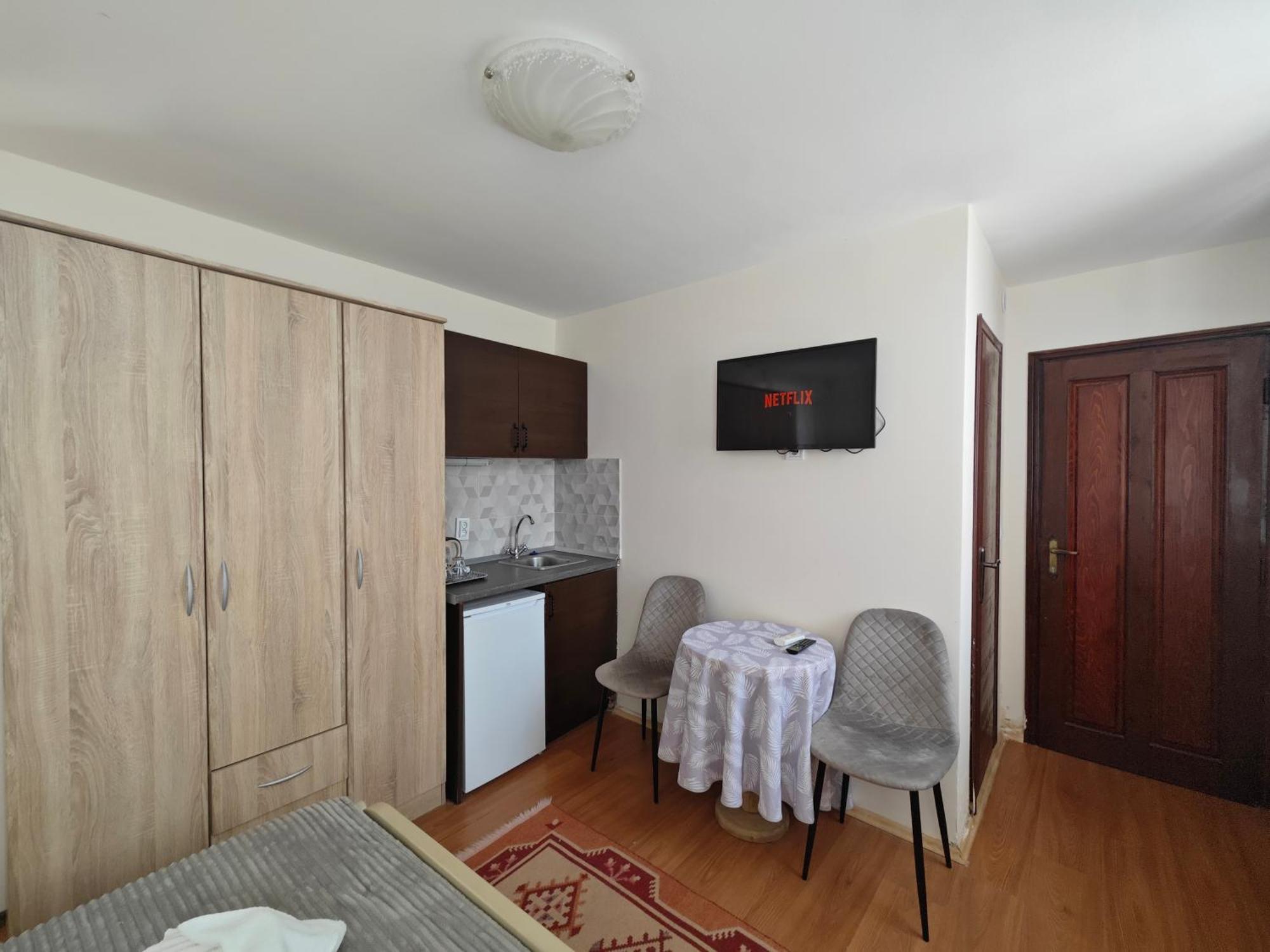 Beatrix Suites Budva Exteriör bild