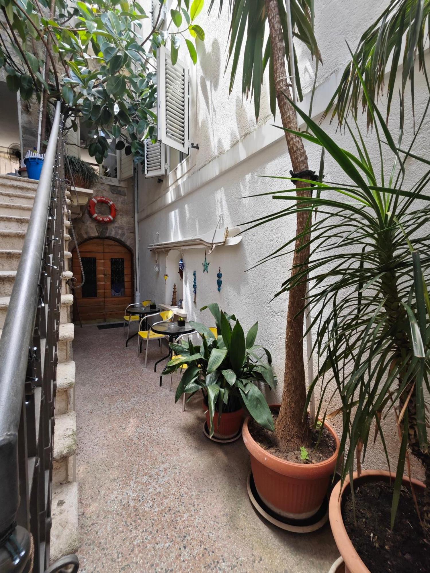 Beatrix Suites Budva Exteriör bild